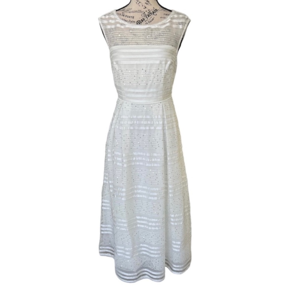 Adrianna Papell Dress - Picture 4 of 15